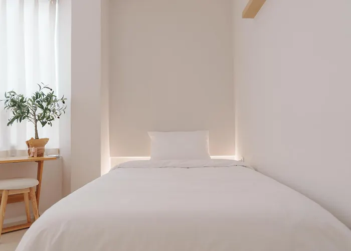 Andante 202 Hostal *
